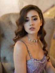 Волны, Локоны / Локоны на один бок, Пучок, С аксессуарами / Цветами / Фатой от Свадебный стилист-визажист Алёна Рей 2