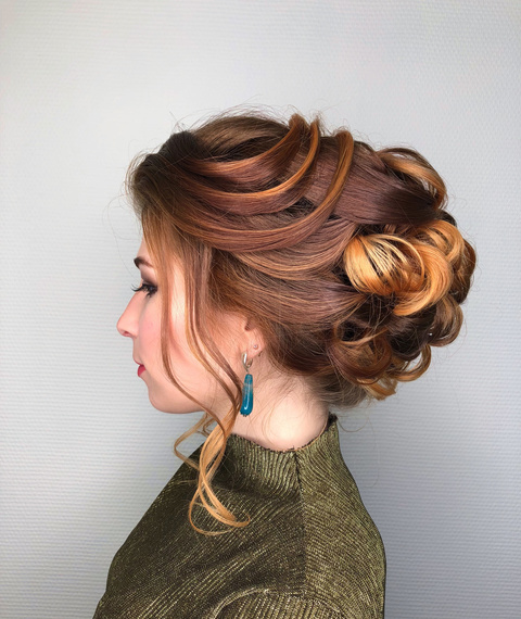 Высокие / Собранные, В греческом стиле, Пучок, С плетением, Коса / Коса-пучок, Локоны / Локоны на один бок от Свадебный стилист Кристина Ковальская 2