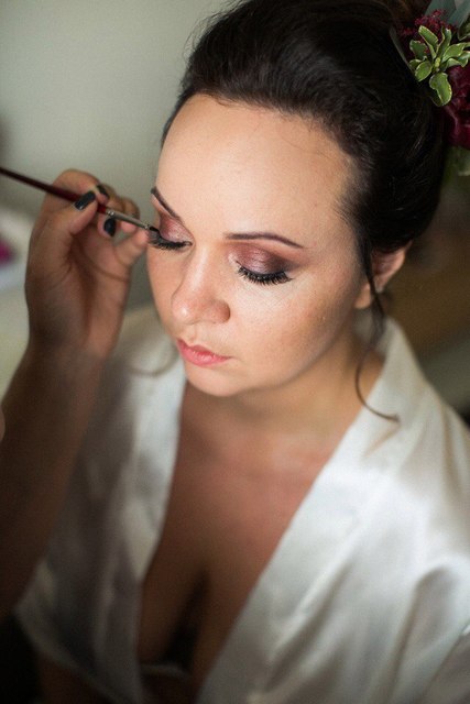 Высокие / Собранные, С аксессуарами / Цветами / Фатой, Пучок от Свадебный стилист Аманова Ольга 2