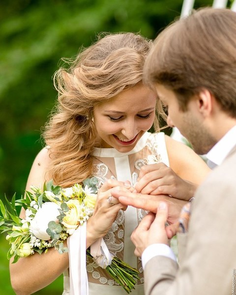 Локоны / Локоны на один бок от Свадебный стилист Аманова Ольга 2