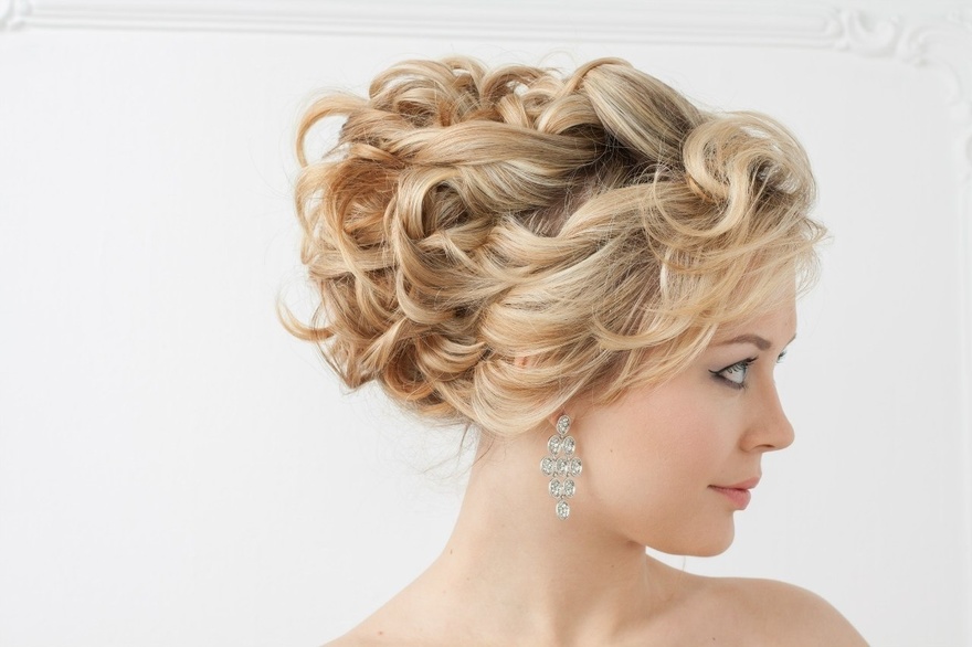 Высокие / Собранные, Пучок, С плетением, Коса / Коса-пучок от Свадебный стилист Наталья Алифанова 2