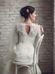 Высокие / Собранные, Пучок, С аксессуарами / Цветами / Фатой от Свадебный стилист Наталья Алифанова 2