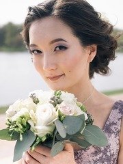 Высокие / Собранные, Пучок, С плетением от Свадебный стилист-визажист Кудрявцева Мария 1