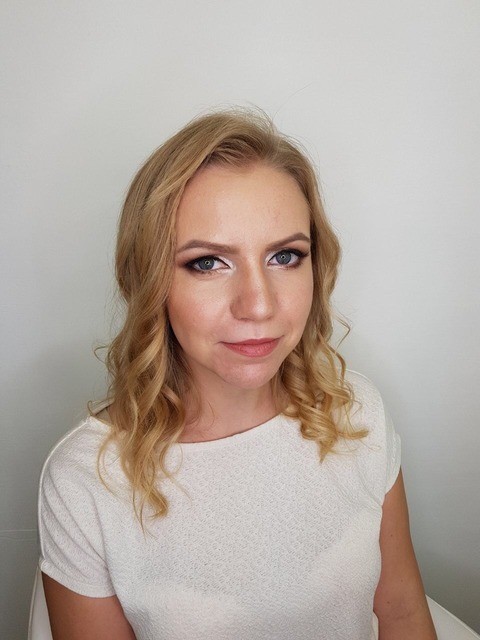 Распущенные, Локоны / Локоны на один бок от Свадебные стилисты ANLY-BEAUTY 7