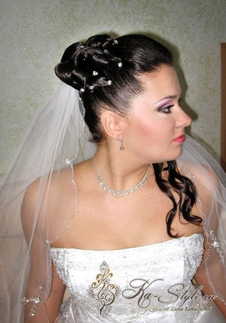Высокие / Собранные, Локоны / Локоны на один бок от Свадебный стиль от Елены Катасоновой 2