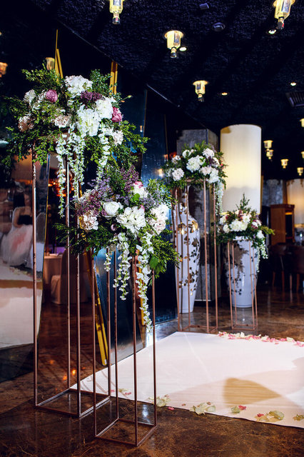 Классика, Тематический в Выездная регистрация, Ресторан / Банкетный зал от  4