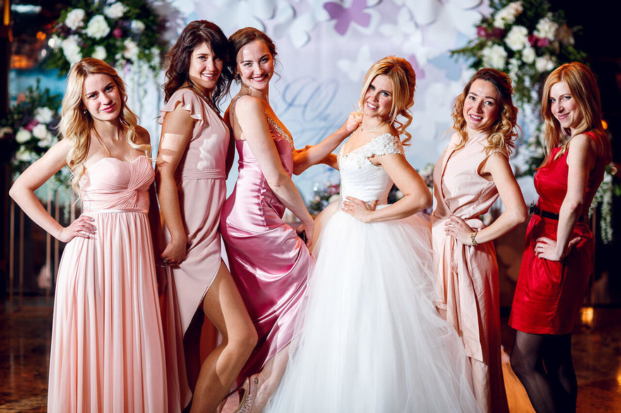 Классика, Тематический в Выездная регистрация, Ресторан / Банкетный зал от  9