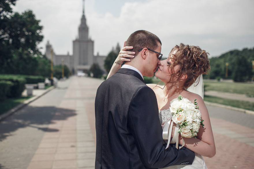 Высокие / Собранные, С аксессуарами / Цветами / Фатой от Свадебный стиль от Елены Катасоновой 3