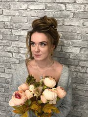 Высокие / Собранные, Коса / Коса-пучок, Пучок, С аксессуарами / Цветами / Фатой от Свадебный стилист Кристина Тюпаева 2