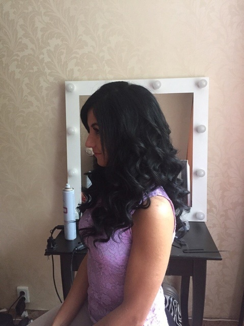 Распущенные, Локоны / Локоны на один бок от Свадебный стилист Кристина Тюпаева 3