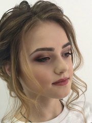 Высокие / Собранные, Пучок, С аксессуарами / Цветами / Фатой от Свадебный стилист Кристина Тюпаева 1