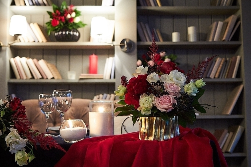 filter_style_decora в Ресторан / Банкетный зал от Студия декора и флористики Flora Decor 37