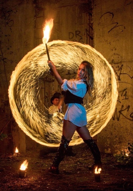 Фото огненного шоу на свадьбу от Лаборатория Огня 7