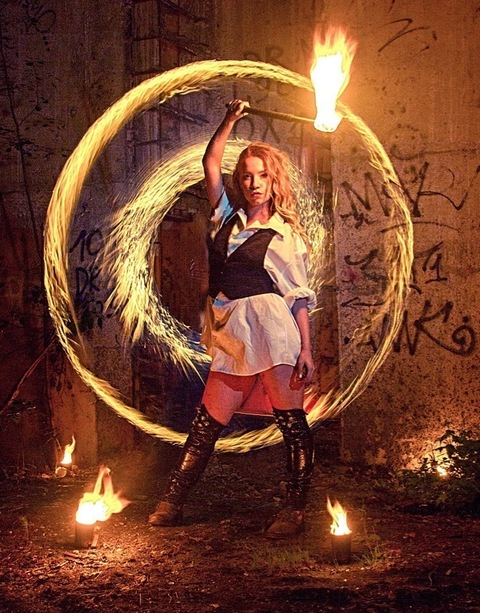 Фото огненного шоу на свадьбу от Лаборатория Огня 10