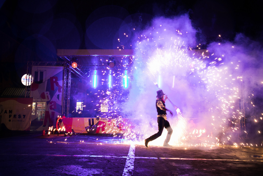 Фото огненного шоу на свадьбу от Лаборатория Огня 18