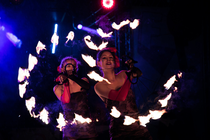 Фото огненного шоу на свадьбу от Лаборатория Огня 19