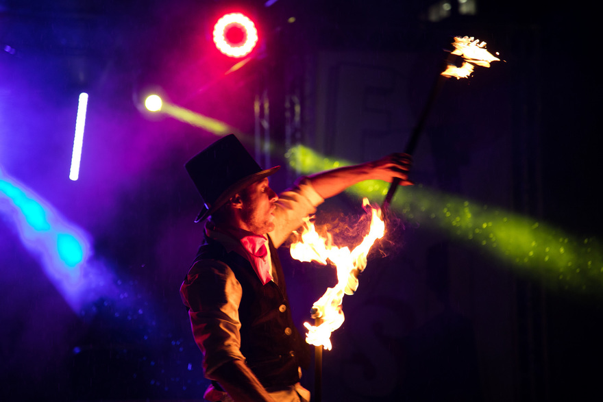 Фото огненного шоу на свадьбу от Лаборатория Огня 20
