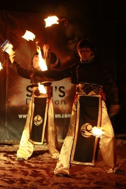 Фото огненного шоу на свадьбу от Лаборатория Огня 30