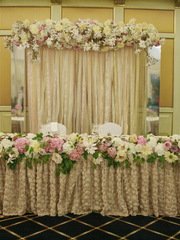 Президиум / Стол молодоженов в Классика от Студия декора Gogelia-Decor 1