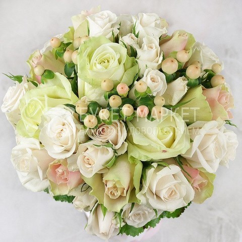 Классический круглый name от Букет Маркет 3