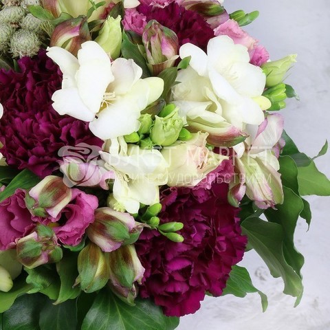 Классический круглый name от Букет Маркет 3