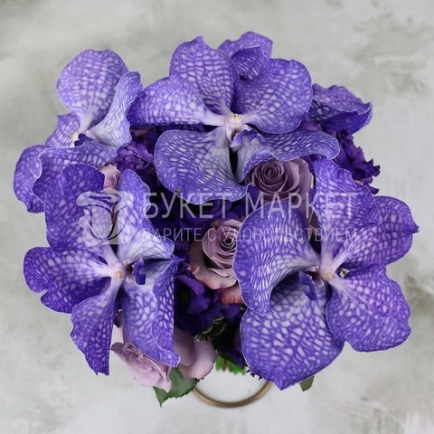 Классический круглый name от Букет Маркет 2