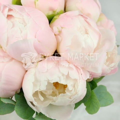 Монобукет из одного вида цветов, Классический круглый name от Букет Маркет 3