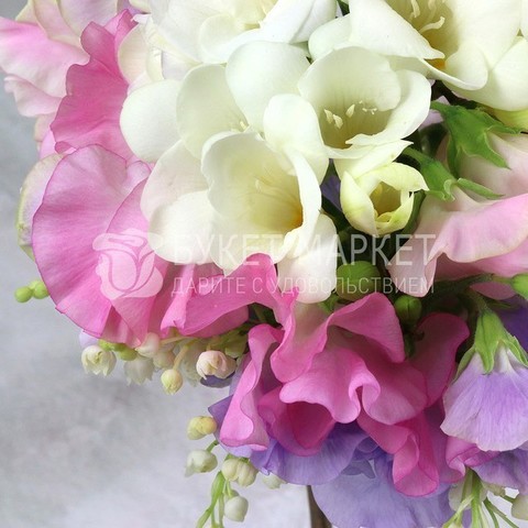 Классический круглый name от Букет Маркет 3