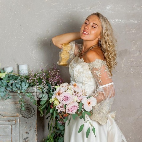 Каскадный name от Букет Маркет 4