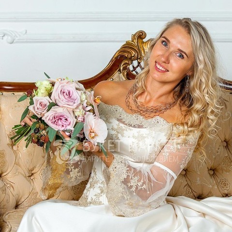 Каскадный name от Букет Маркет 5