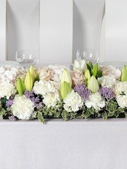 Президиум / Стол молодоженов, Фотозона в Весенняя / Летняя от Букет Маркет 1