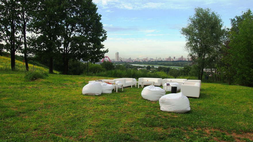 Веранда Apple Hill в Москве 1