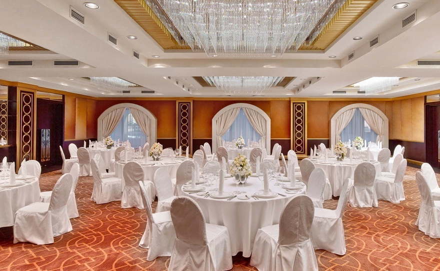Банкетный зал / Ресторан The St. Regis Moscow Nikolskaya в Москве 1