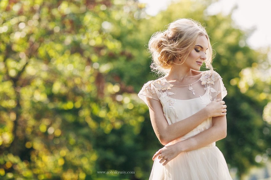 Высокие / Собранные, С аксессуарами / Цветами / Фатой от MakeUp and hairstyle by Saney 2