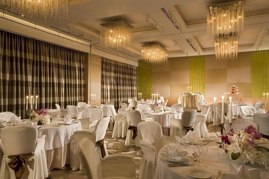 Банкетный зал / Ресторан Swissotel Krasnye Holmy в Москве 1