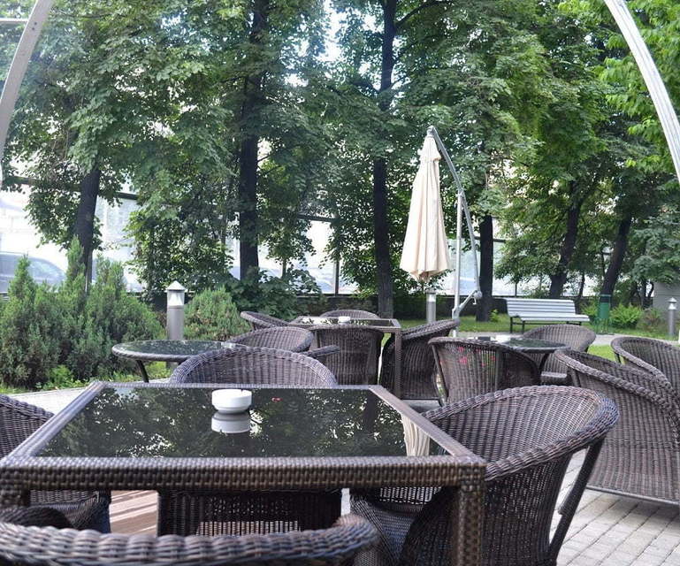 Веранда Renaissance Monarch Centre Moscow Hotel в Москве 5