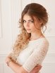 Локоны / Локоны на один бок, С аксессуарами / Цветами / Фатой от Nadya Nezhinka Beauty Studio 6