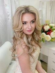 Локоны / Локоны на один бок от Свадебный стилист-визажист Арменуи Шатверян 2