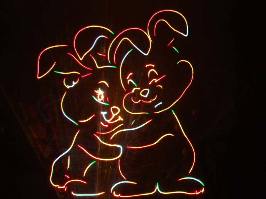 Лазерное шоу на свадьбу от Laser Artist – профессиональное лазерное шоу 5