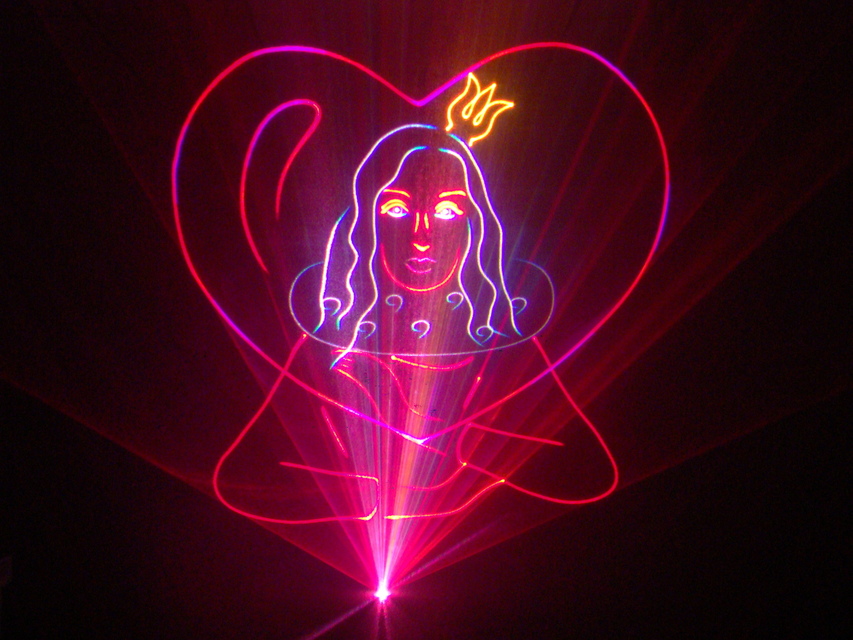 Лазерное шоу на свадьбу от Laser Artist – профессиональное лазерное шоу 7