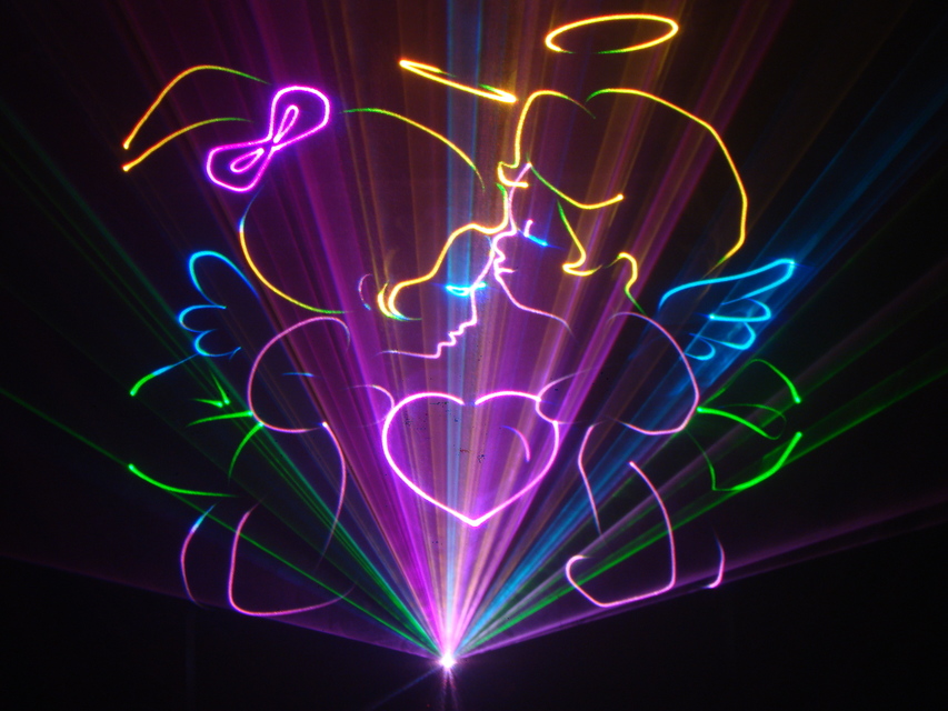 Лазерное шоу на свадьбу от Laser Artist – профессиональное лазерное шоу 20