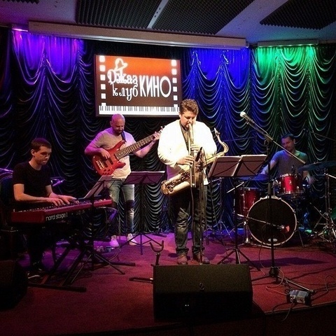 Саксофонист Антон Боев на свадьбу 4