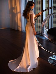 Свадебное платье Адриана. Силуэт Рыбка. Цвет Белый / Молочный. Вид 2