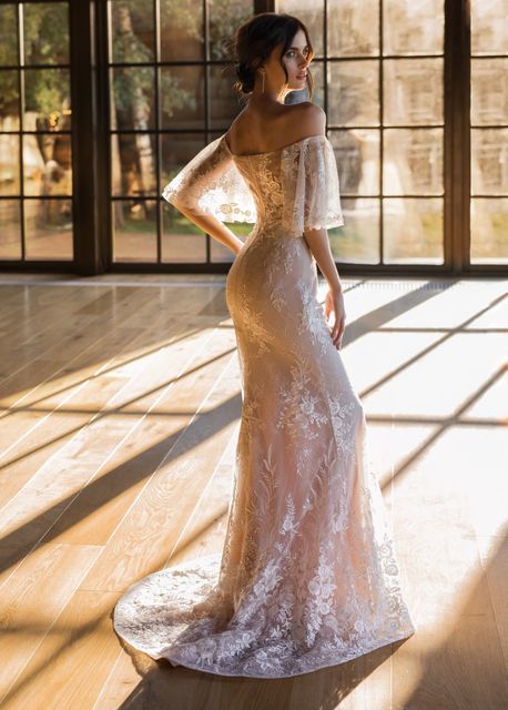 Свадебное платье Ксанти. Силуэт Рыбка. Цвет Айвори / Капучино. Вид 2