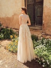 Свадебное платье Sara. Силуэт А-силуэт. Цвет Айвори / Капучино. Вид 2