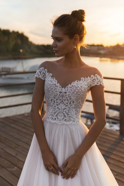 Свадебное платье Лилье. Силуэт А-силуэт. Цвет Айвори / Капучино. Вид 3