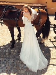 Свадебное платье Diana. Силуэт А-силуэт. Цвет Белый / Молочный. Вид 2