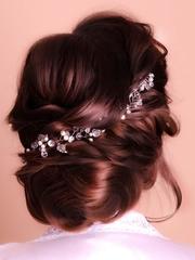 Высокие / Собранные, Пучок, С аксессуарами / Цветами / Фатой от MakeUp and hairstyle by Saney 1