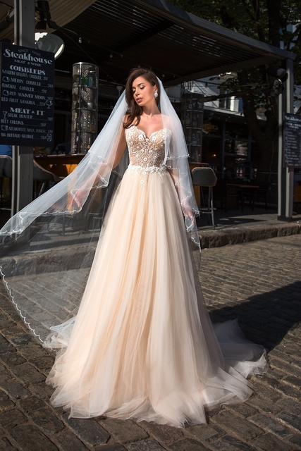 Свадебное платье White Cokles. Силуэт А-силуэт. Цвет Айвори / Капучино, Белый / Молочный. Вид 3