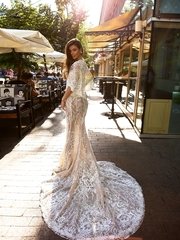 Свадебное платье Strombus Giga. Силуэт Рыбка. Цвет Айвори / Капучино. Вид 2